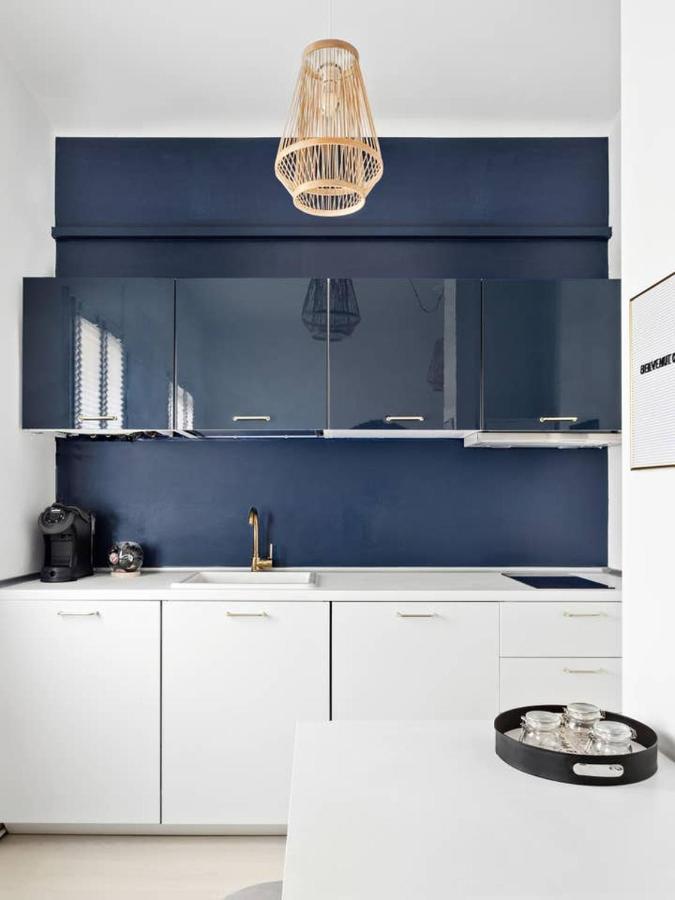 Golden Navy Design In Porta Venezia Apartment Mailand