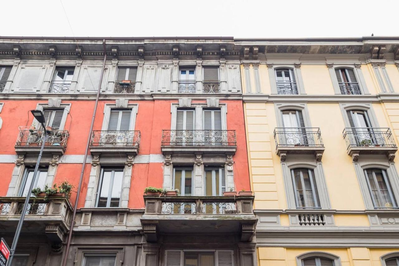 Golden Navy Design In Porta Venezia * Mailand